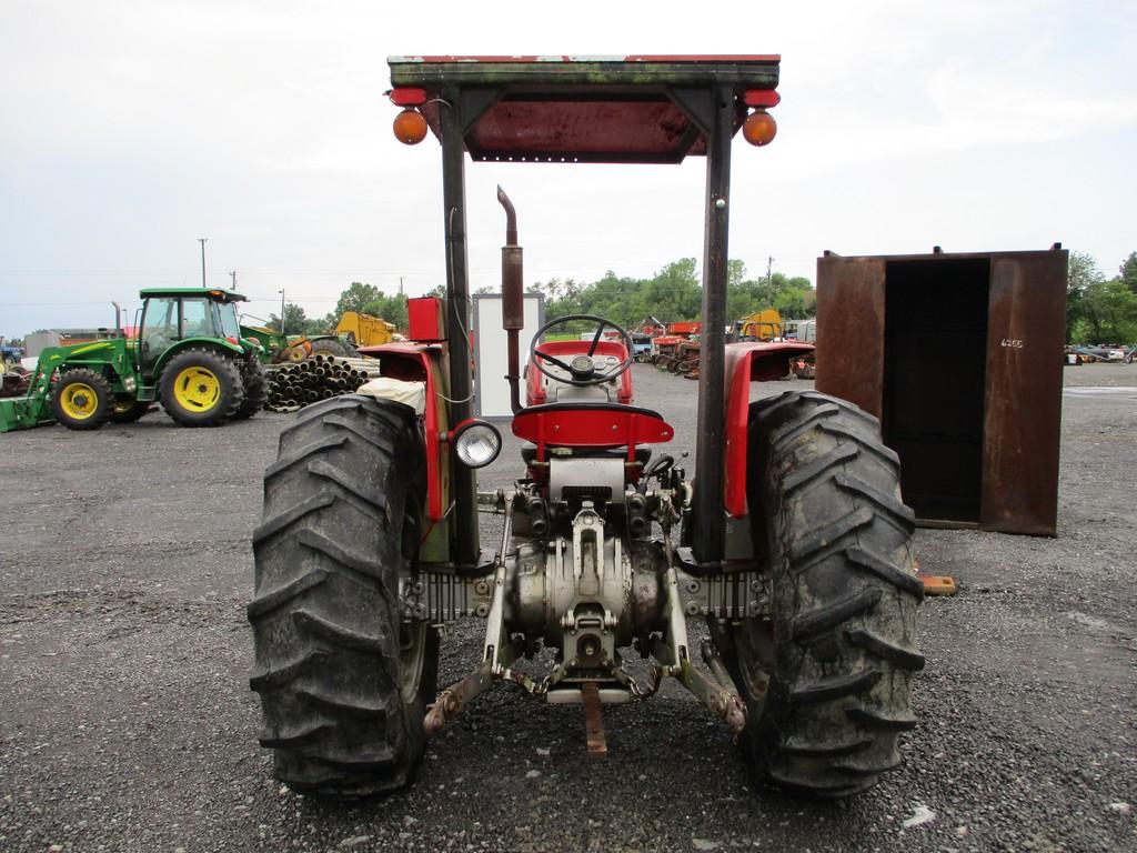 Massey Ferguson 165
