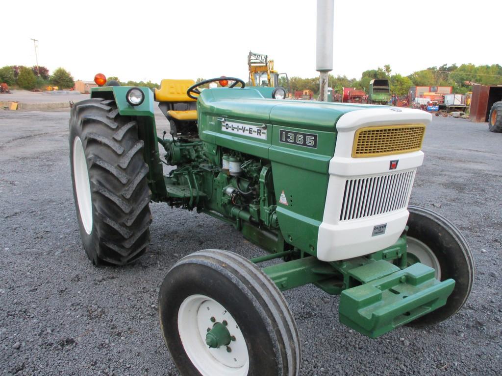 Oliver 1365 Tractor