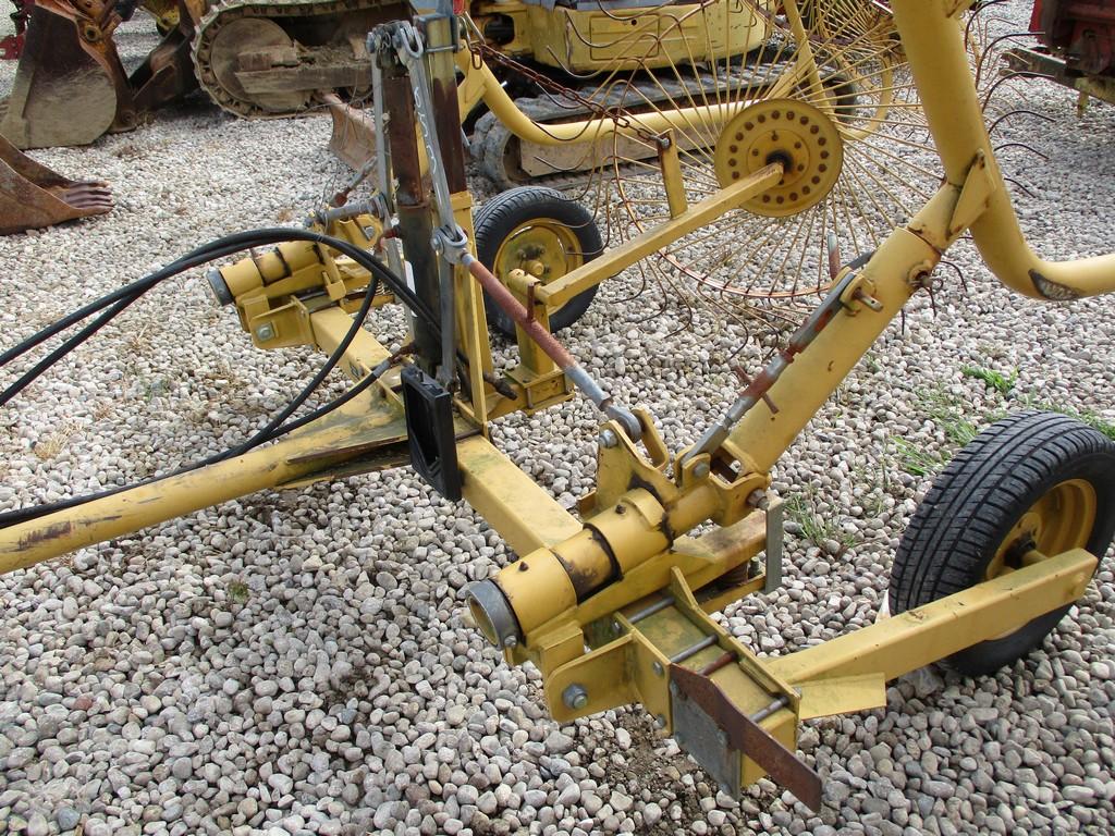 Vermeer WR220 10 Wheel Rake