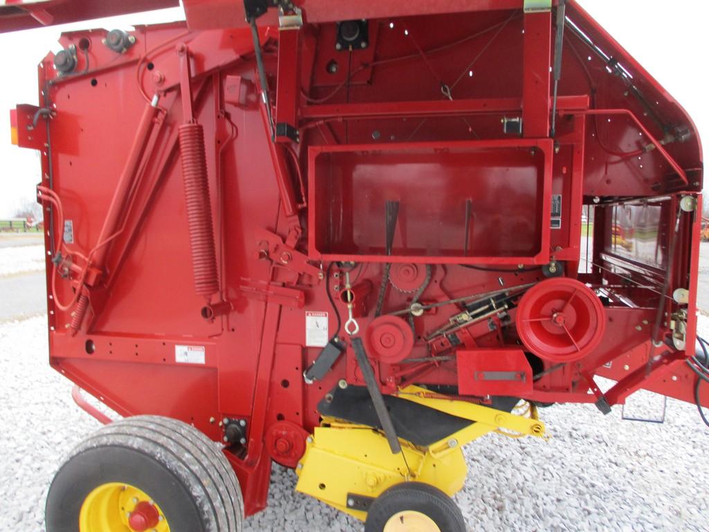 New Holland BC7080 Rd Baler