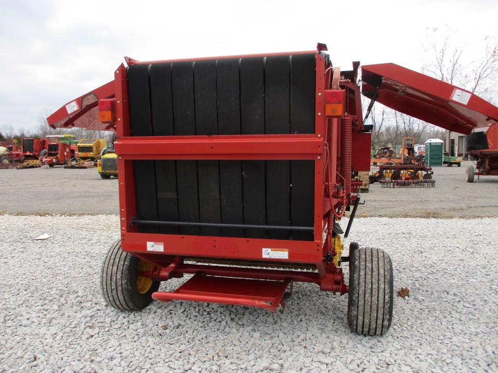 New Holland BC7080 Rd Baler