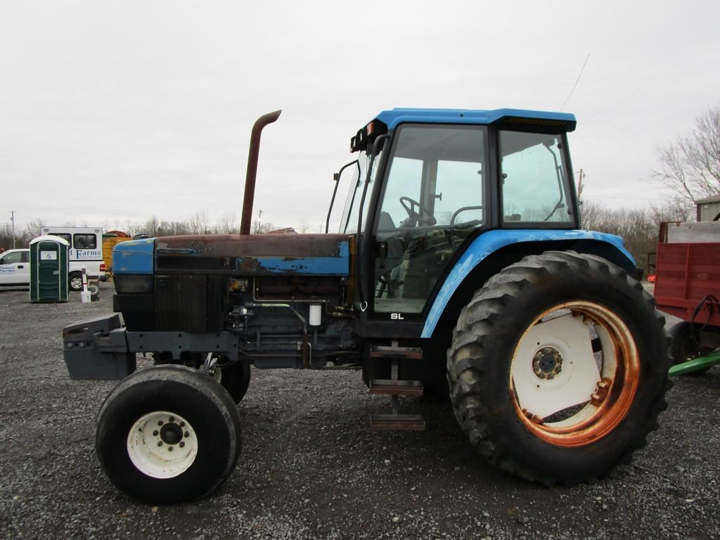 New Holland 8240 SL Tractor