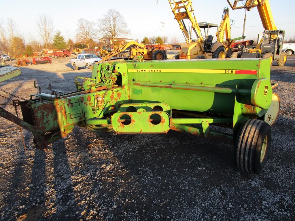 John Deere 346 Sq Baler