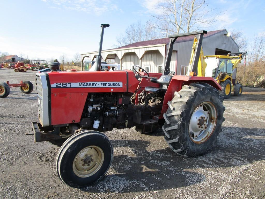 Massey Ferguson 261 Tractor