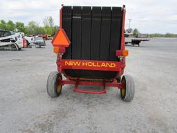 New Holland 638 Round Baler