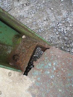 John Deere 5 Bushhog