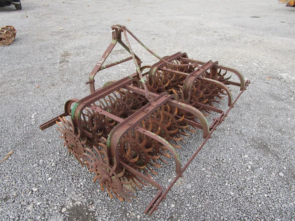 John Deere 3pt Rotary Hoe