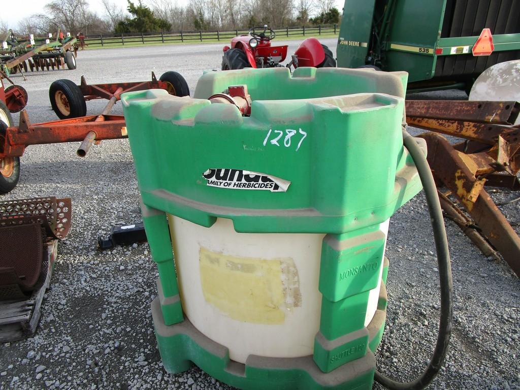 Round UpmTank w/Pump