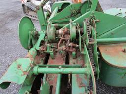 John Deere 24T Sq Baler