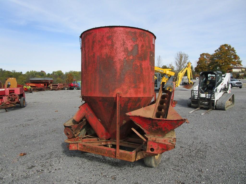 Gehl 50 Grinder Mixer