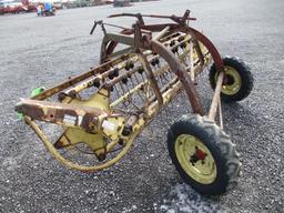 New Holland 256 Hitch Rake
