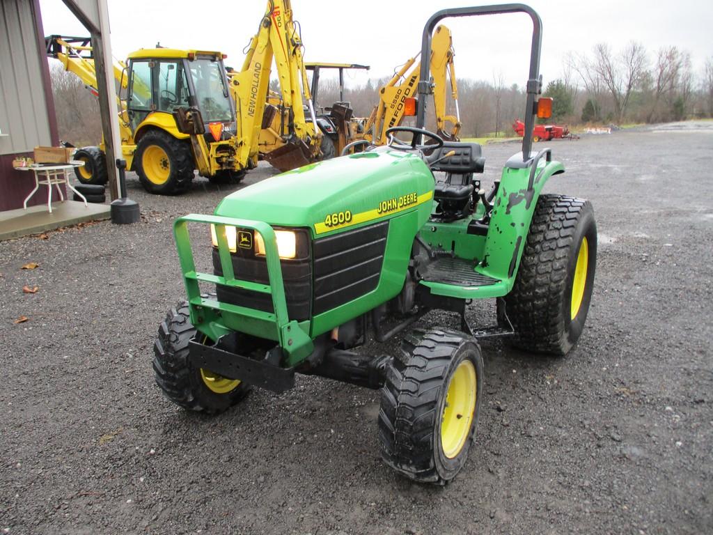 John Deere 4600 Tractor