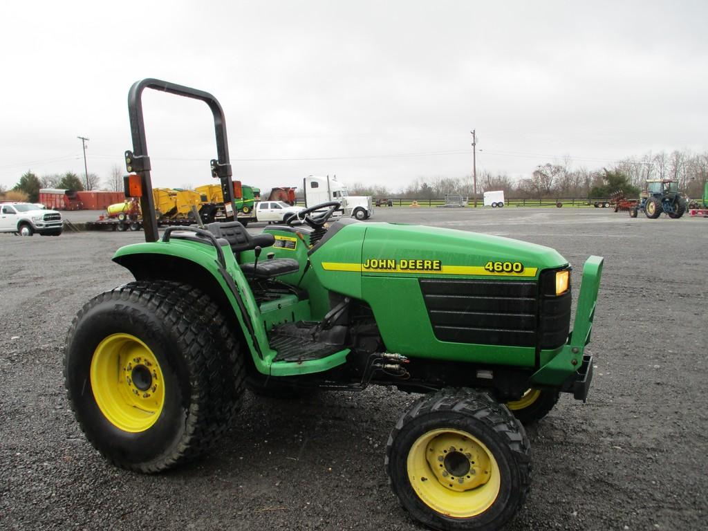John Deere 4600 Tractor