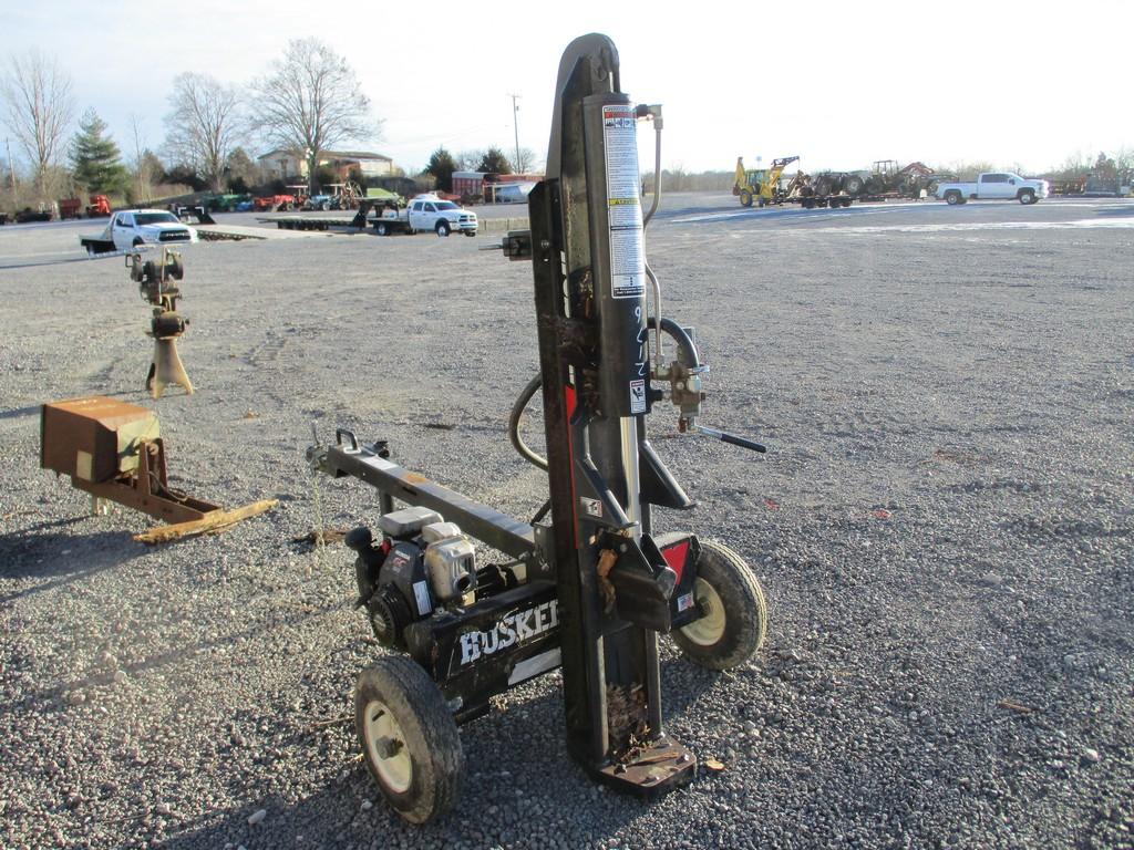 Huskee 28 ton Log Splitter
