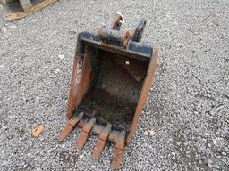 18" Backhoe Bucket