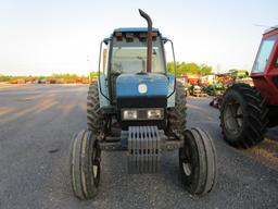 New Holland 8240 CHA Tractor