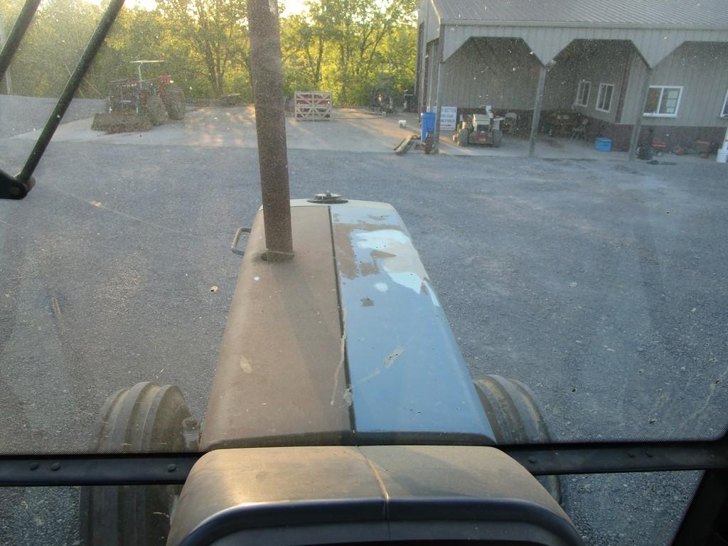 New Holland 8240 CHA Tractor