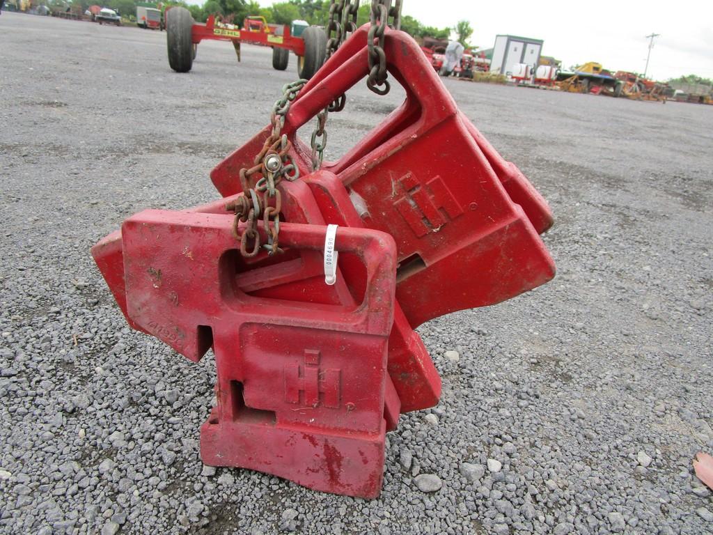 5) IH WEIGHTS 75#