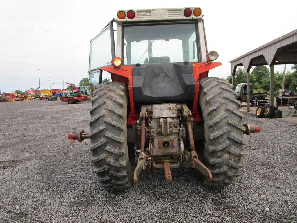 MASSEY FERGUSON 2745 TRACTOR