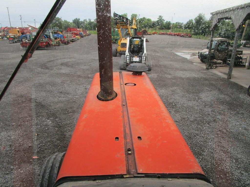MASSEY FERGUSON 2745 TRACTOR