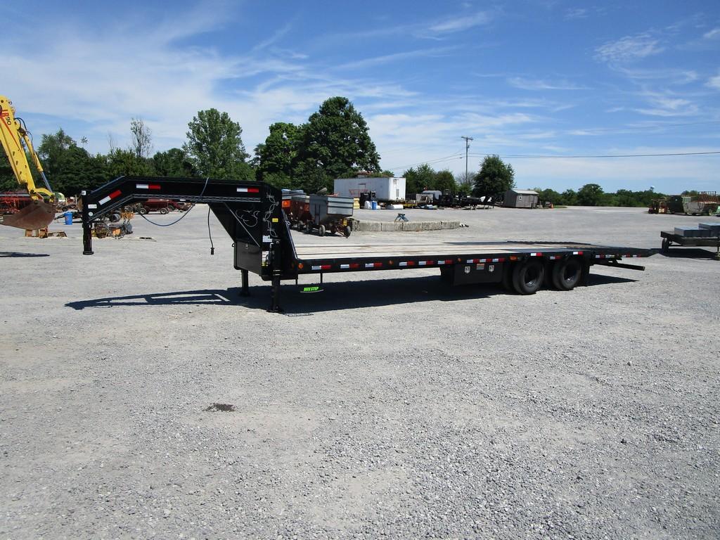 2022 LOAD TRAIL 32' GOOSENECK W/ TITLE