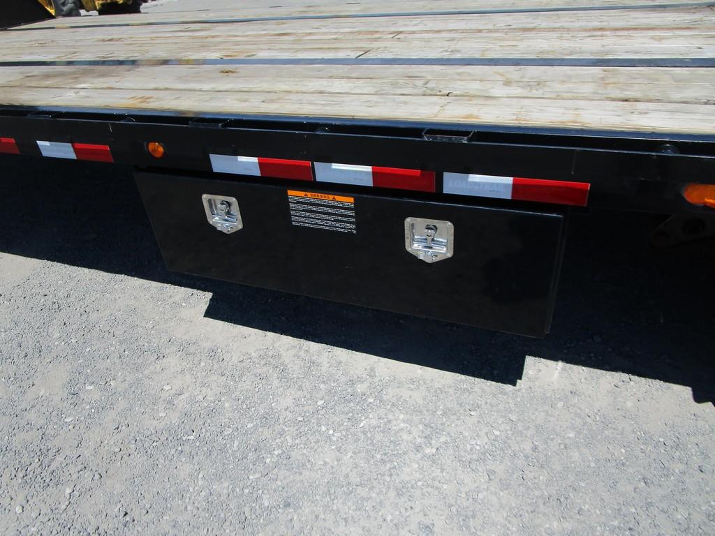 2022 LOAD TRAIL 32' GOOSENECK W/ TITLE