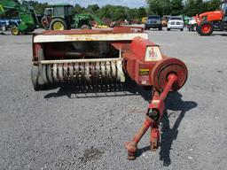 IH 430 SQ BALER