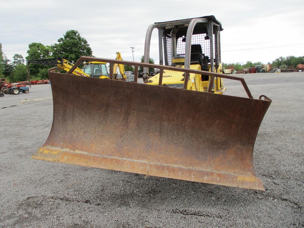 NEW HOLLAND DC 100 DOZER