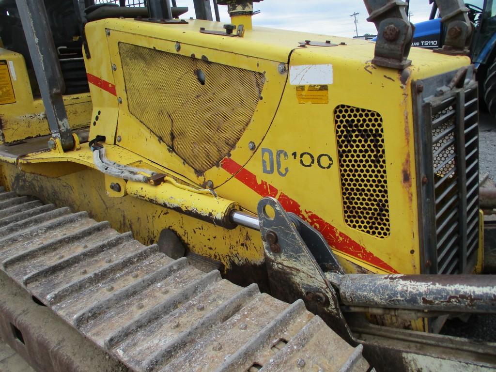 NEW HOLLAND DC 100 DOZER