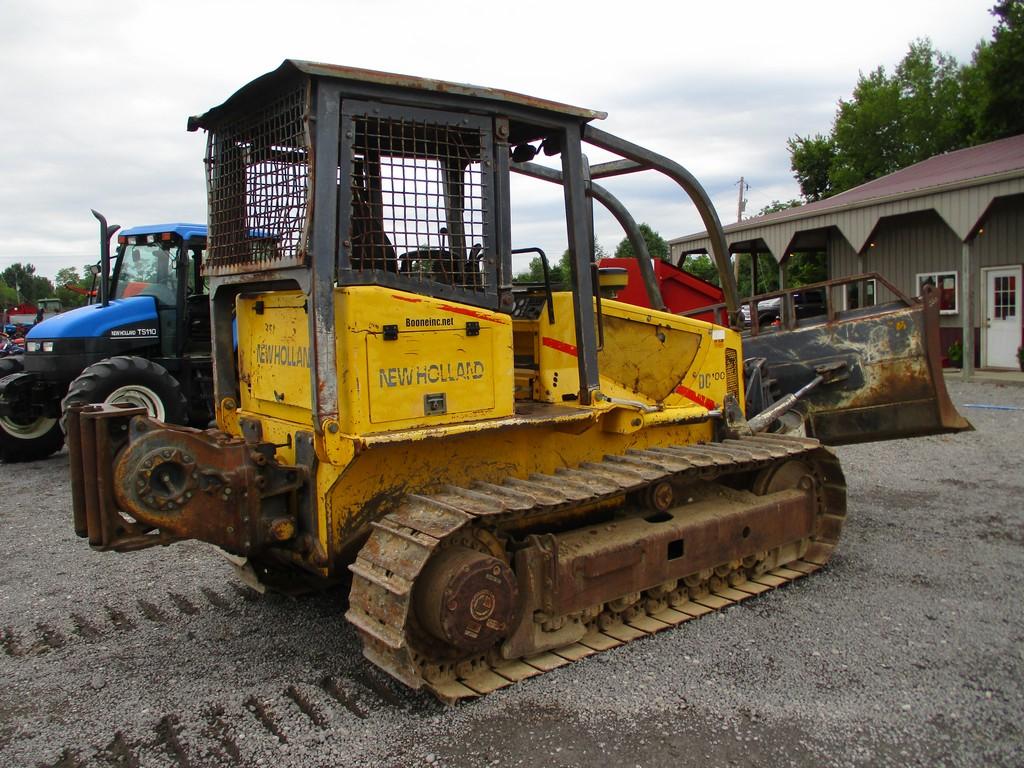NEW HOLLAND DC 100 DOZER