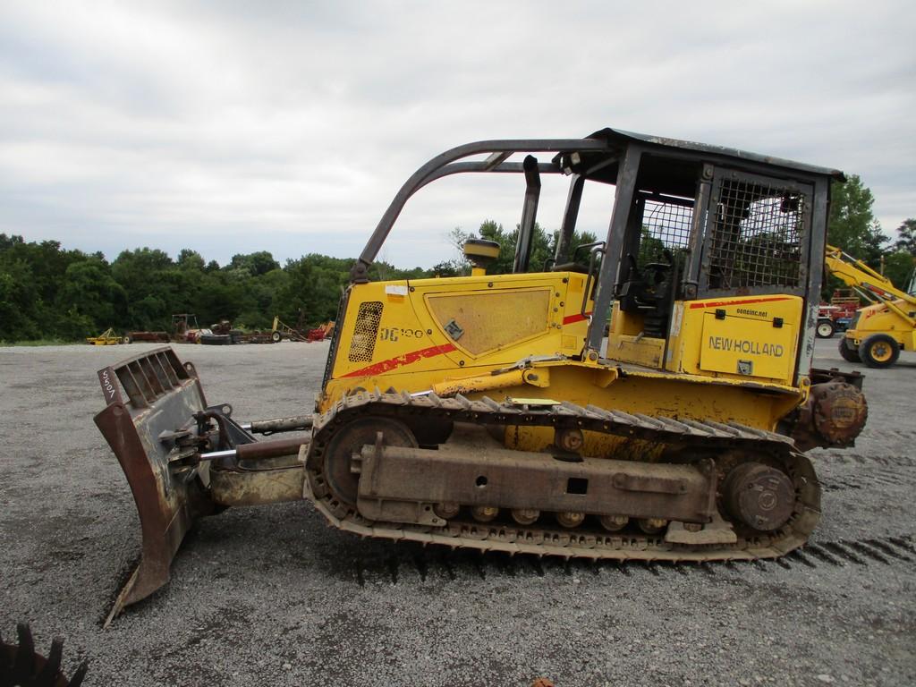 NEW HOLLAND DC 100 DOZER