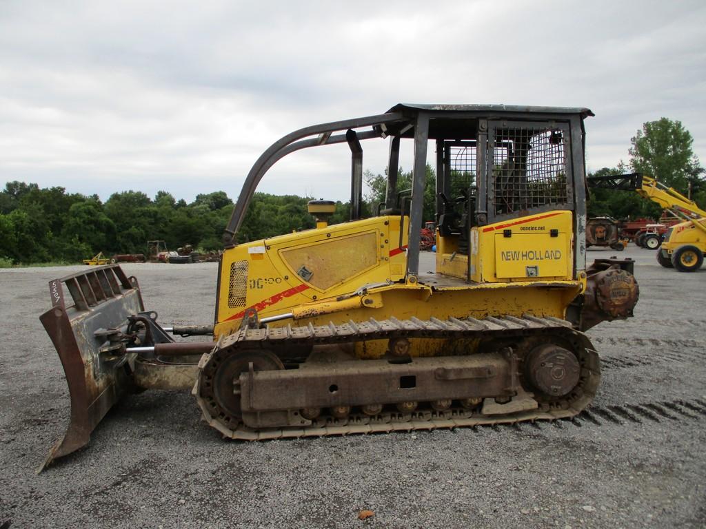 NEW HOLLAND DC 100 DOZER