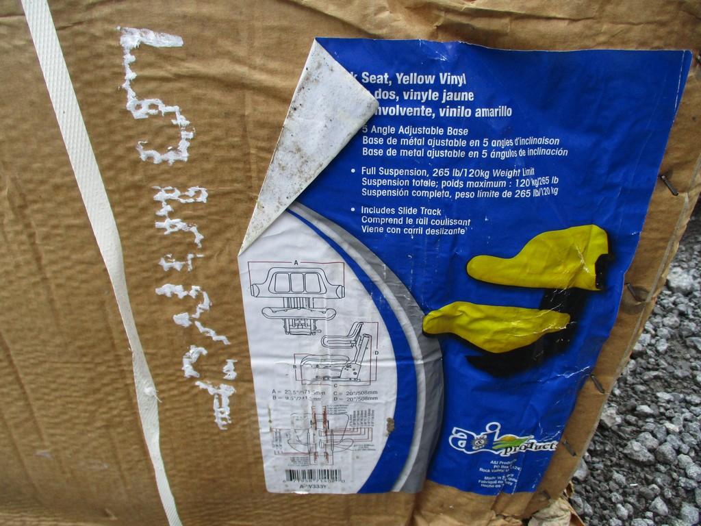 UNIVERSAL TRACTOR SEAT YELLOW