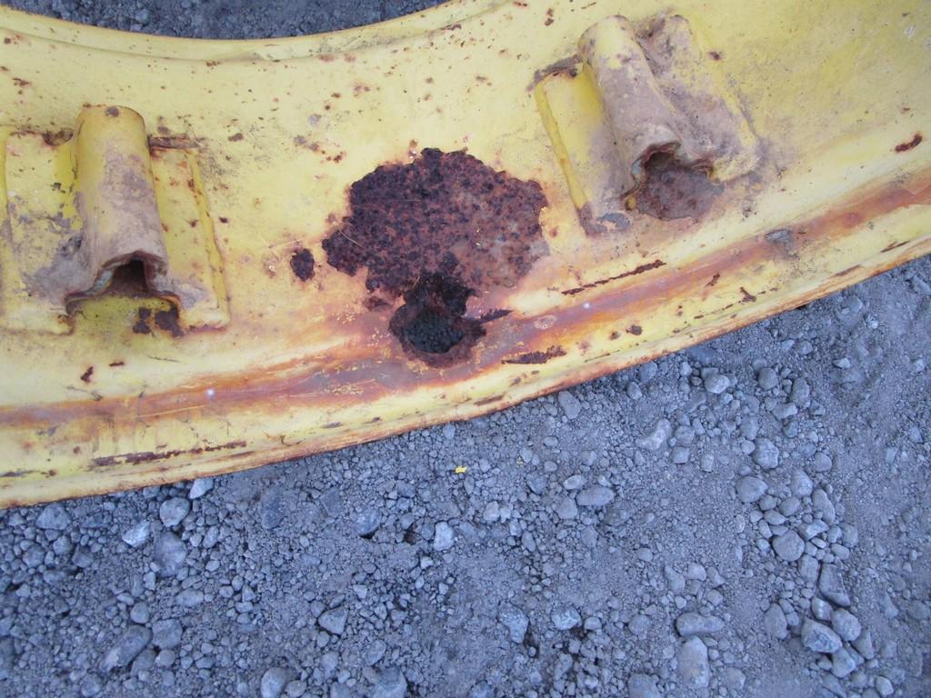 TRACTOR TIRE 14.9-28+RIM
