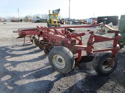 IH 720 5X PLOW