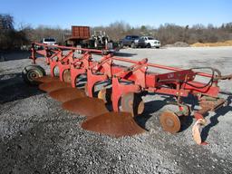 IH 720 5X PLOW