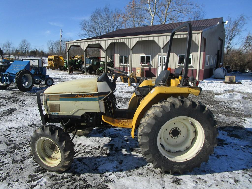CUB CADET 7274 TRACTOR