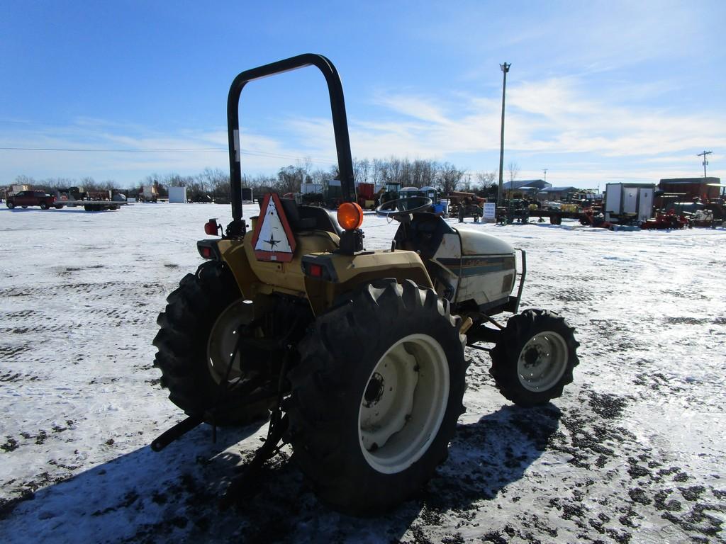 CUB CADET 7274 TRACTOR