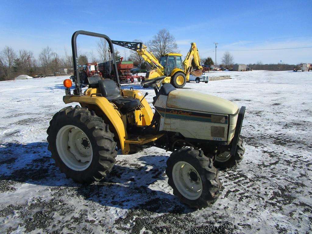 CUB CADET 7274 TRACTOR