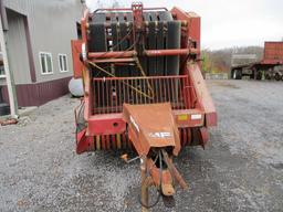 MASSEY FERGUSON 1560 RD BALER