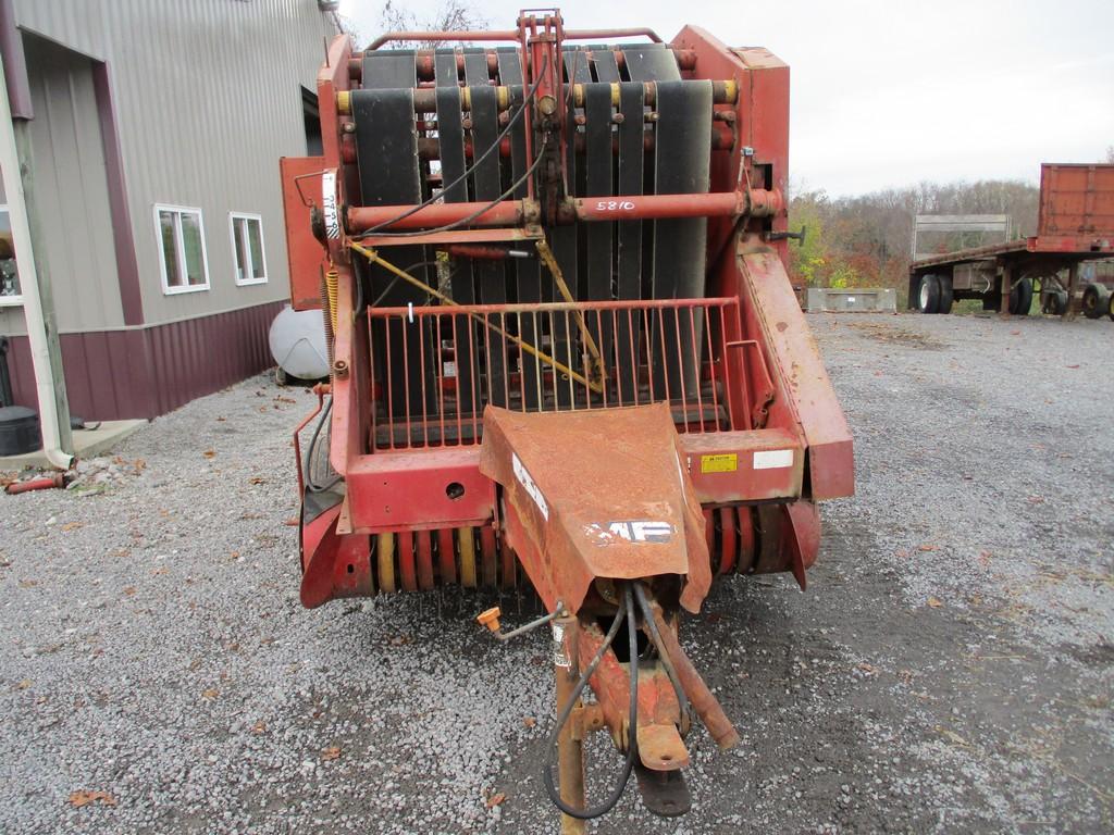 MASSEY FERGUSON 1560 RD BALER
