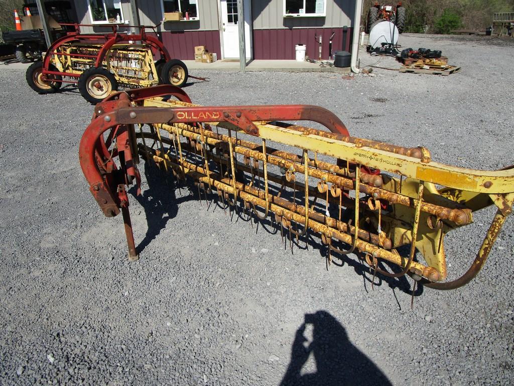 NEW HOLLAND 57 3PT RAKE