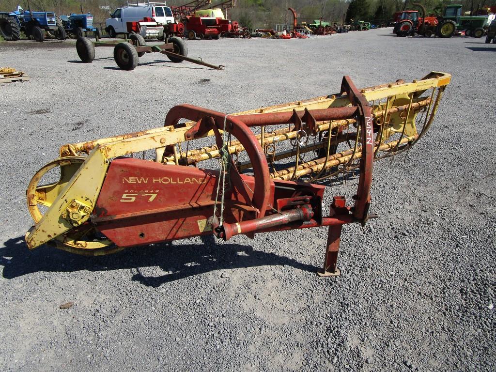 NEW HOLLAND 57 3PT RAKE
