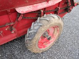 NEW IDEA GROUND DRIVE SPREADER
