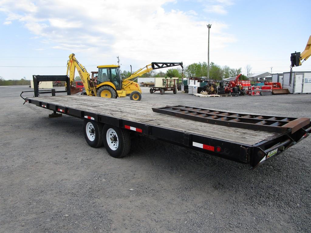 BLACK 30' GOOSENECK TRAILER W TITLE