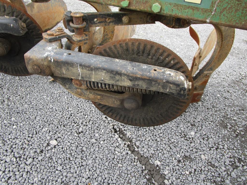 JD 2600 PLOW