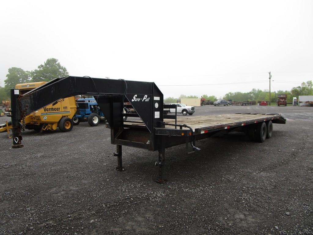 SURE-PULL 32' GOOSENECK TRAILER