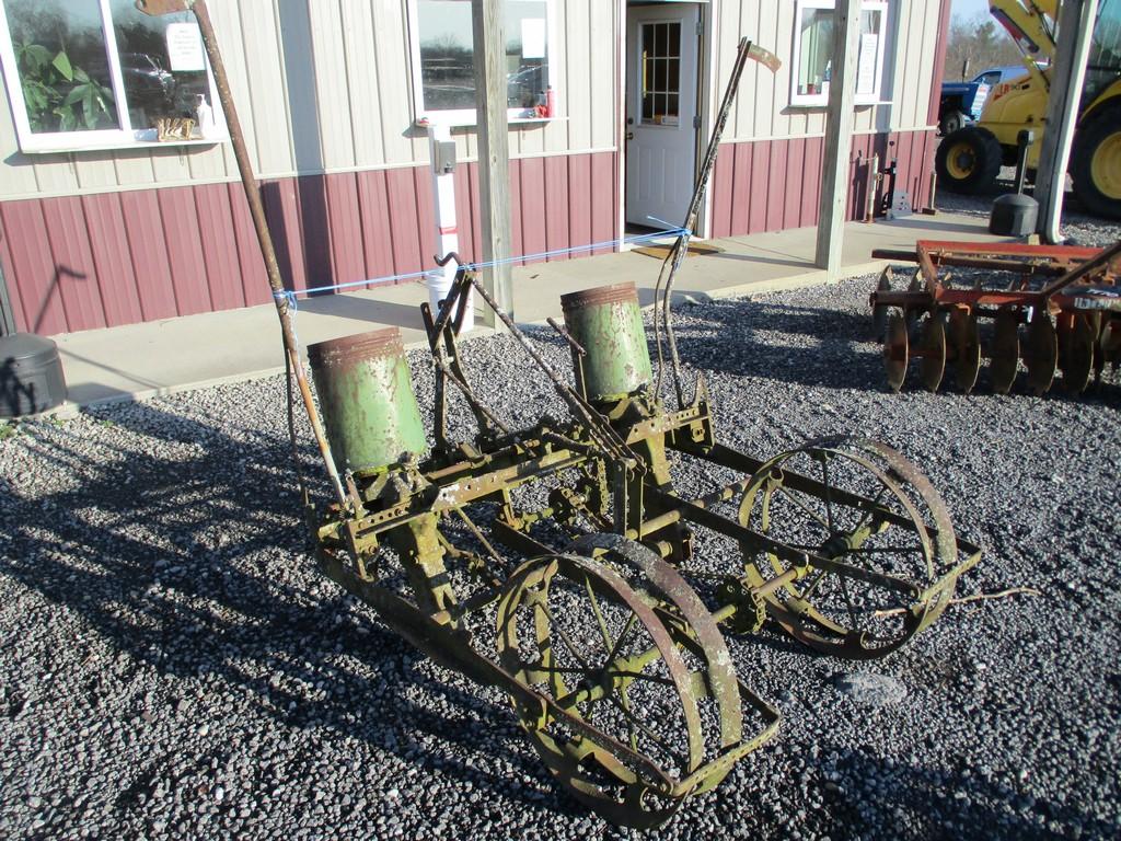 JOHN DEERE 3PT 2-ROW PLANTER
