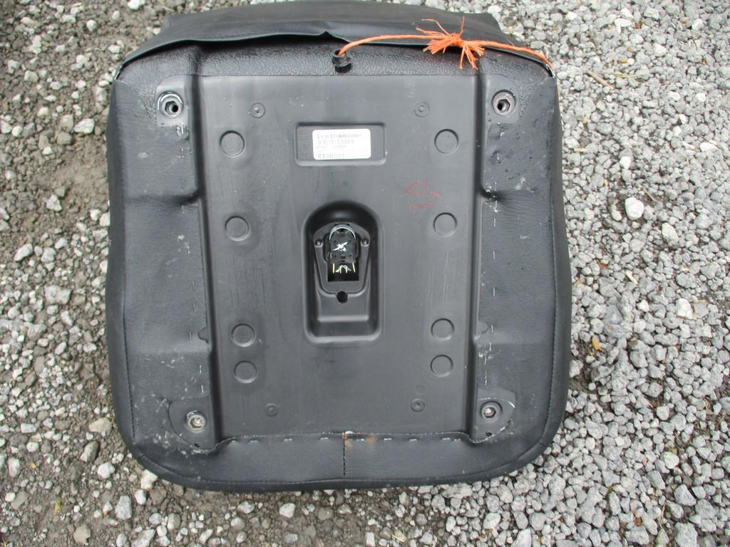 YELLOW CUB CADET SEAT