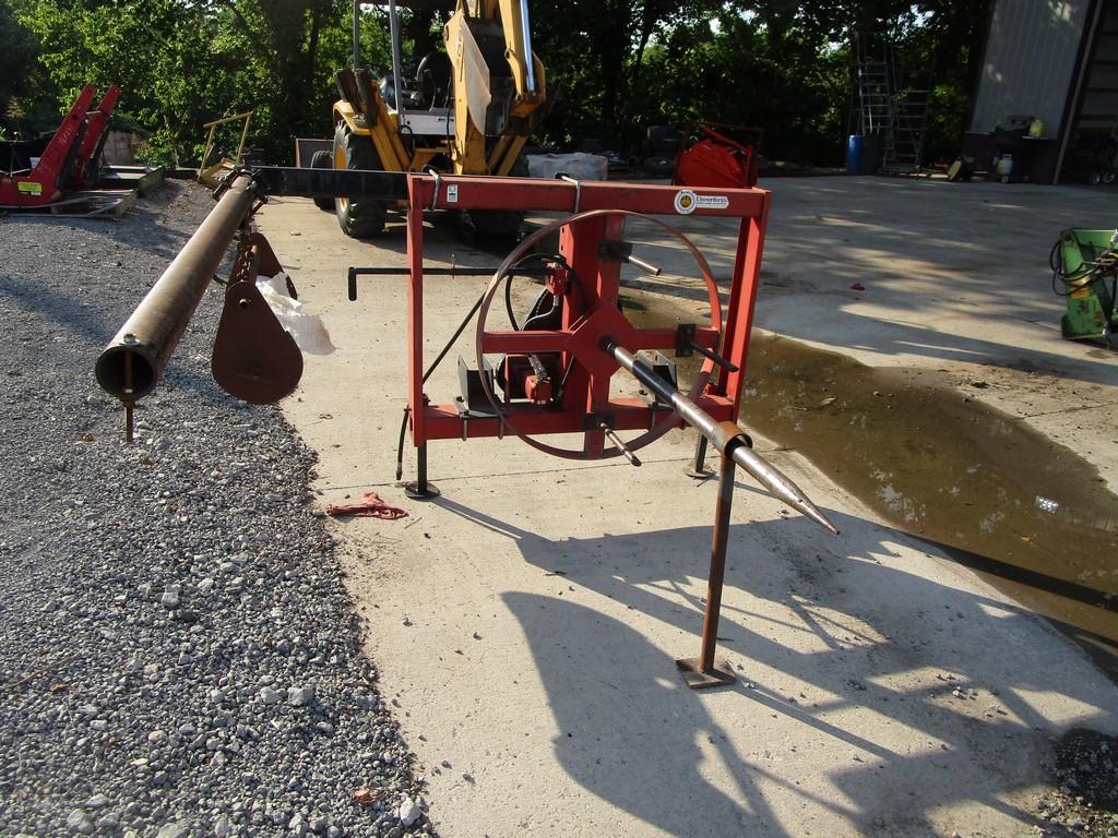 UNVERFERTH ROUND-ABOUT 220 BALE WRAPPER